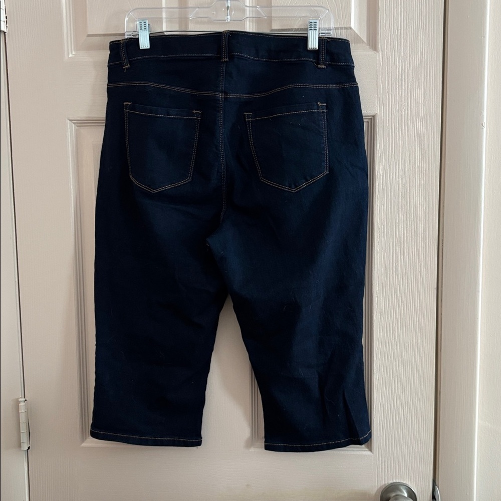d. jeans Women's Dark Blue Cropped Jeans - Picture 2 of 3